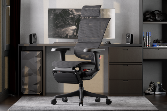 Mirus Ultra gaming chair black
