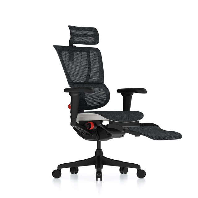 Mirus Ultra gaming chair with white frame 45º right view extended legrest